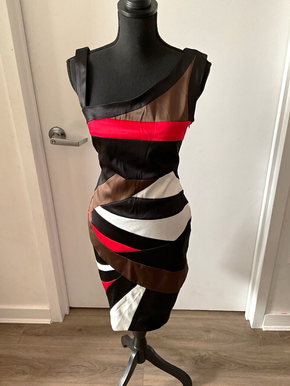 Karen Millen Colorblock Satin Sheath Dress Boat Neck Lined Zip Sz 10